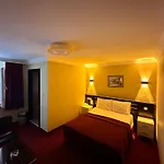 Mina 1 Hotel