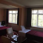 Otel Mina 1 2*