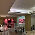 Hotel Mina 1 2*