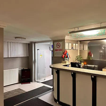 Mina 1 Hotel 2*