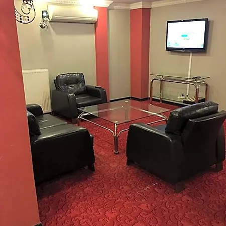 Mina 1 Hotel 2*